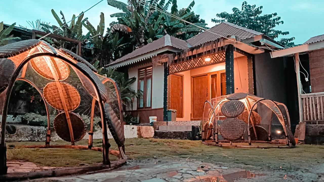 Lontart Guesthouse Nggorang Bagian luar foto